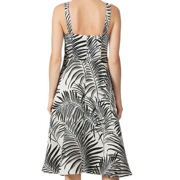 HUTCH Aidy Palm Print Dress - Picture 2 of 6